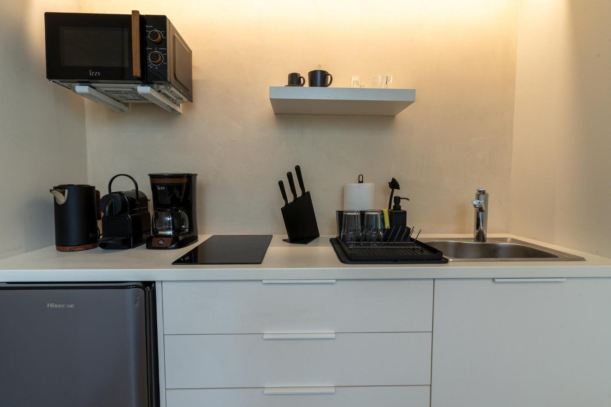 Acropolis Local Loft Apartment เอเธนส์ ภายนอก รูปภาพ