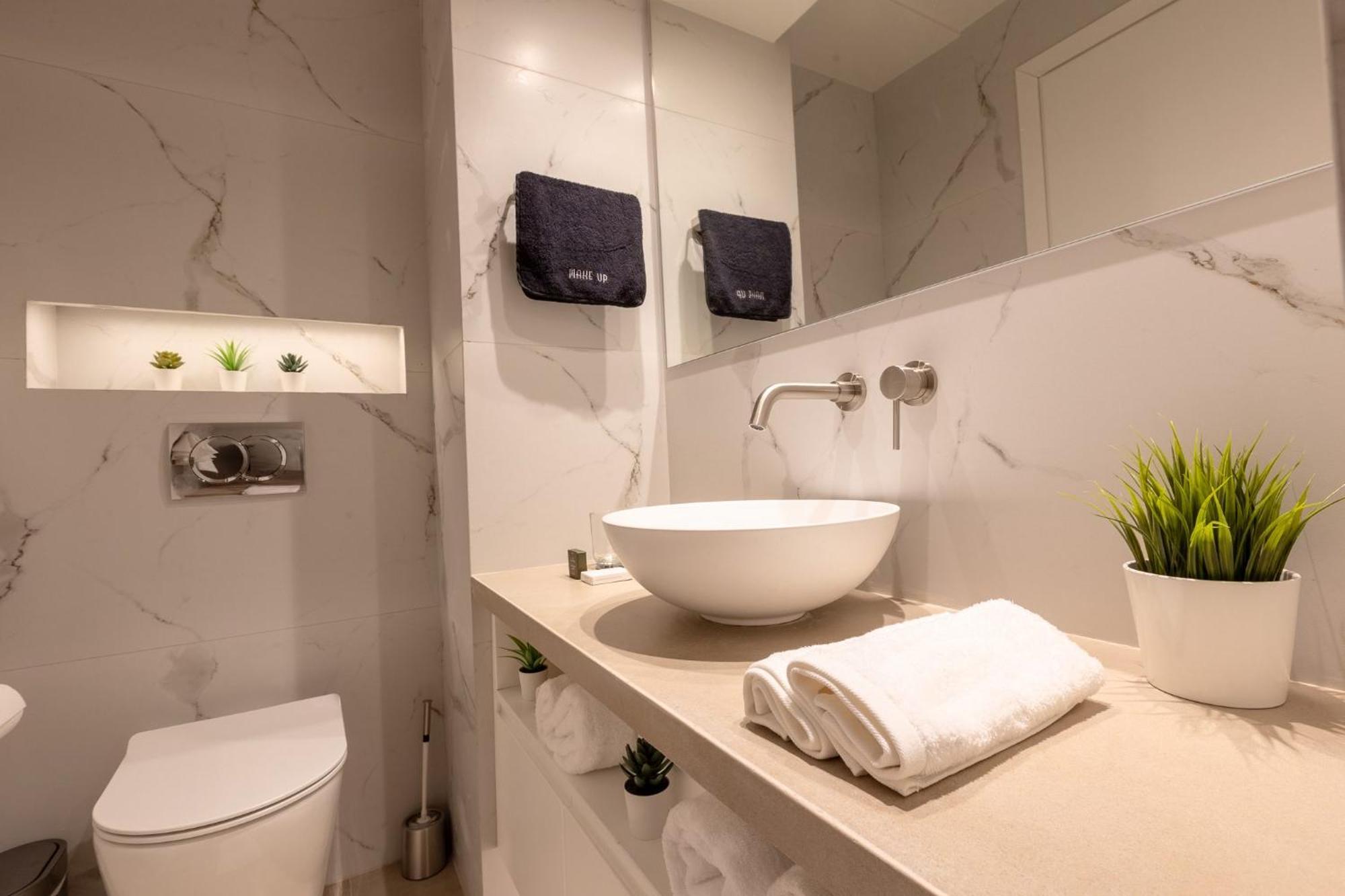Acropolis Local Loft Apartment เอเธนส์ ภายนอก รูปภาพ