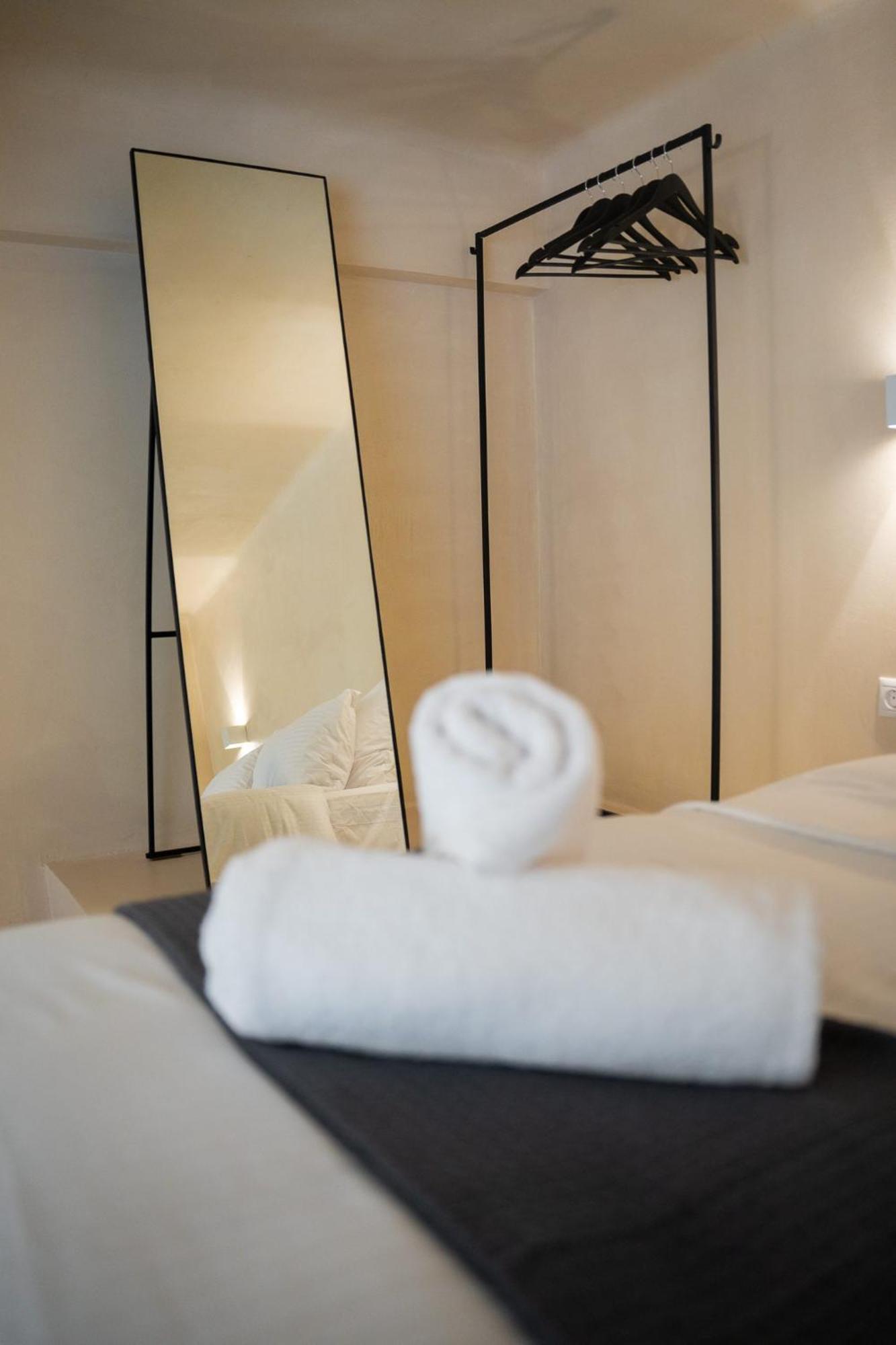 Acropolis Local Loft Apartment เอเธนส์ ภายนอก รูปภาพ